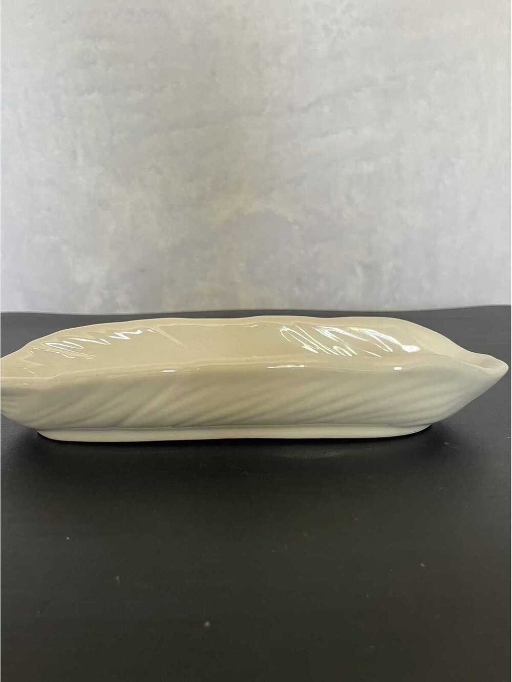 Vintage Lillian Vernon Back Yard BBQ White Ceramic Corn Cob Holder